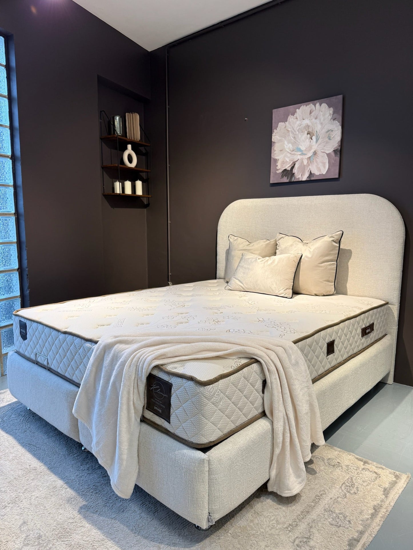 LIT COFFRE JADE BLANC CASSÉ CHENILLE